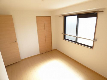 個人の部屋や寝室として使える洋室です