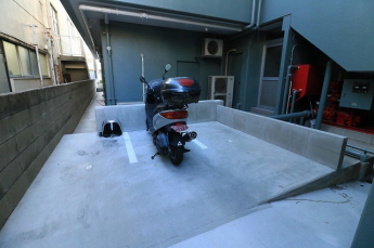バイク置場