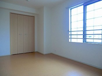 明るい色調の室内です