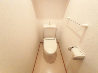 シンプルで使いやすいトイレです