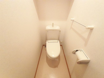 シンプルで使いやすいトイレです