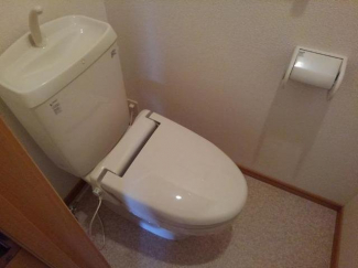 清潔感のあるトイレです