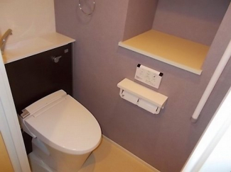 シンプルで使いやすいトイレです