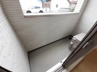 落ち着いた時間を過ごせるバルコニーです