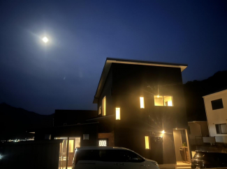 外観（夜）