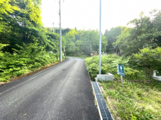 【前面道路含む現地写真】