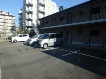 【駐車場】