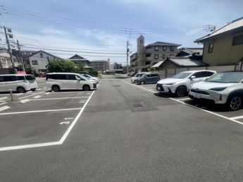 【駐車場】