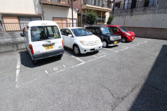 【駐車場】