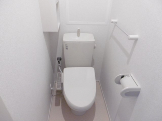 清潔感のあるトイレです
