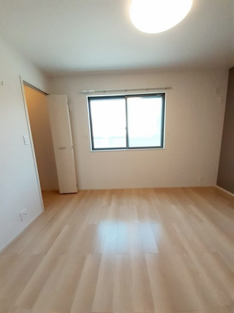 広々とした洋室です