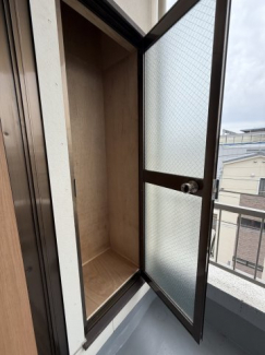 ベランダ　物置