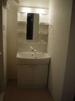 コンパクトで使いやすい洗面所