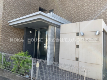 【エントランス】