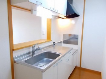 コンパクトなキッチンで掃除もラクラク