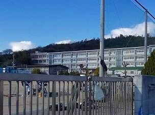 別所小学校まで410m