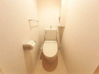シンプルで使いやすいトイレです