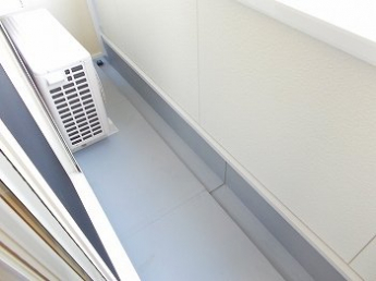 開放的で明るい空間を演出してくれるバルコニーです