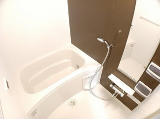 コンパクトで使いやすいお風呂です