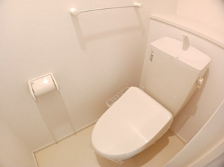 ゆったりとした空間のトイレです
