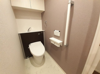 コンパクトで使いやすいトイレです