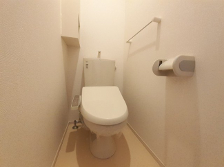 コンパクトで使いやすいトイレです