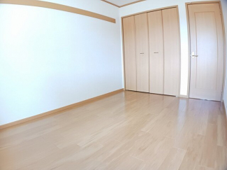 明るい室内です