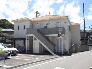 松山市吉藤５丁目のアパートの画像