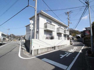 松山市吉藤５丁目のアパートの画像
