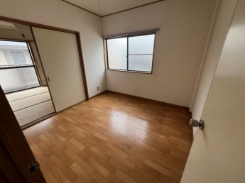 松山市日の出町の住付店舗の画像