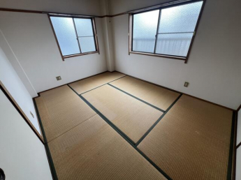松山市日の出町の住付店舗の画像