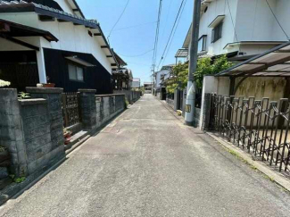 西側道路を南向きに撮影