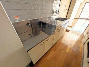 オクトワール松山土居田東館の画像