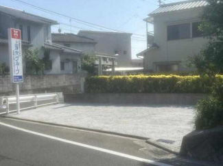 松山市星岡３丁目の駐車場の画像