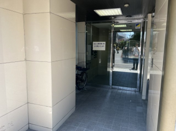 【エントランス】