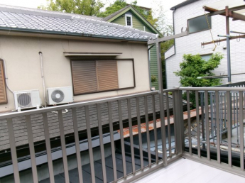 【バルコニー】
