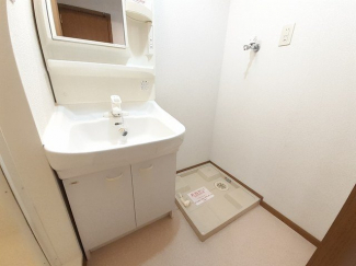 コンパクトで使いやすい洗面所