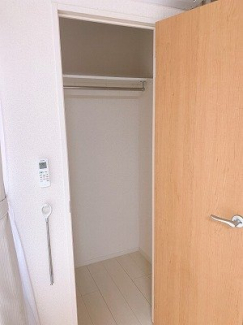 内装は落ち着いています