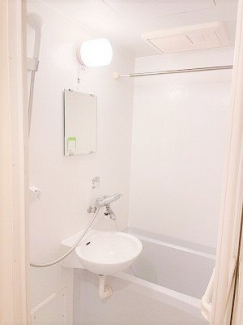落ち着いた空間のお風呂です