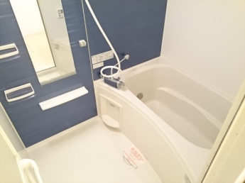 ゆったり過ごせるお風呂です