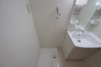 コンパクトで使いやすい洗面所