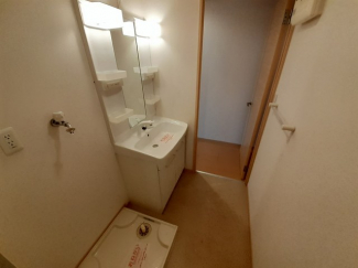 コンパクトで使いやすい洗面所