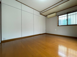 【寝室】