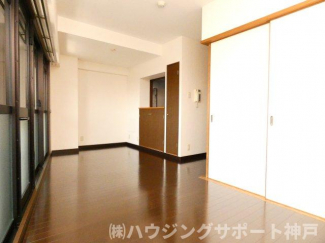 【居間・リビング】