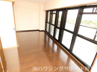 【居間・リビング】