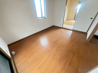 【寝室】