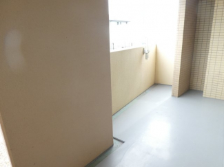 【バルコニー】