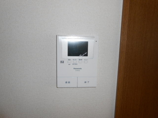 モニター付きで確認ができます