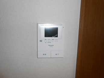 モニター付きで確認ができます
