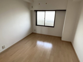 【寝室】